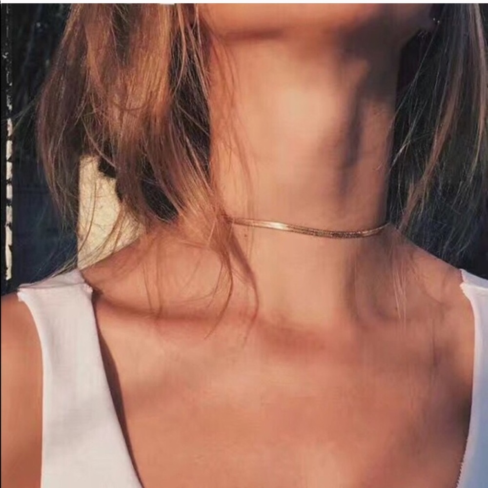 ✨Sexy gold choker ✨